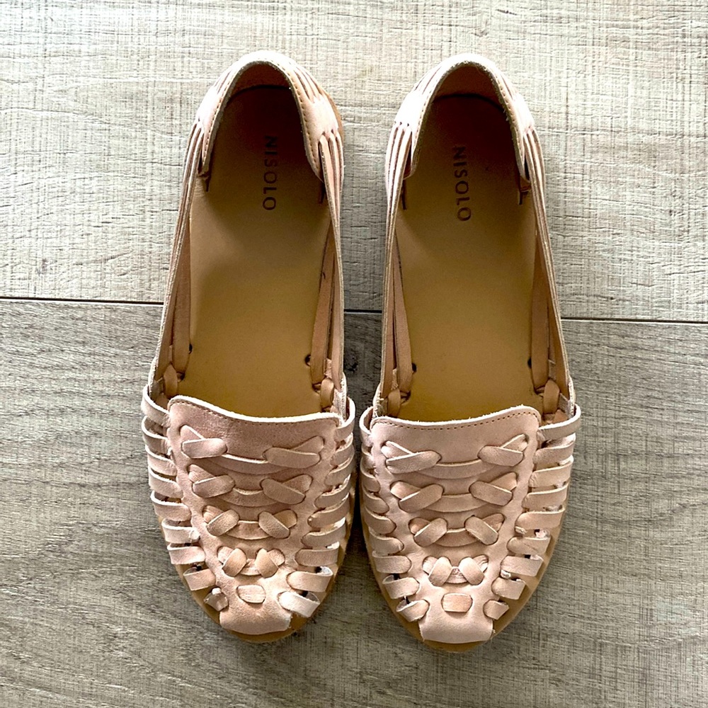 Nisolo Women’s Huarache Sandal in Desert Rose, size 6